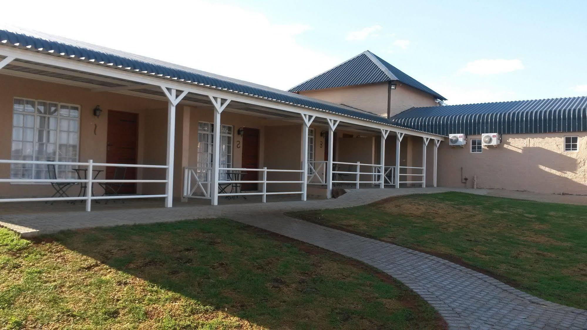 Bona Bona Game Lodge Wolmaranstad Buitenkant foto